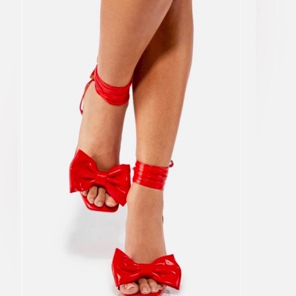 Dolls Kill Red Bow Ankle Wrap Heels Sz. 9 NWT - Picture 3 of 10
